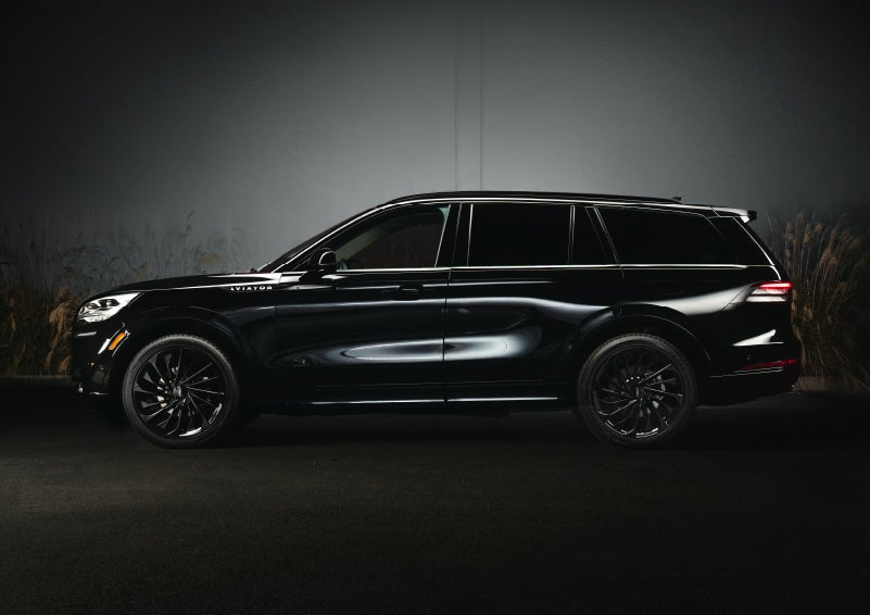 A 2024 Lincoln Aviator® SUV is shown in the Infinite Black exterior color | Ed Morse Lincoln in Muscatine IA