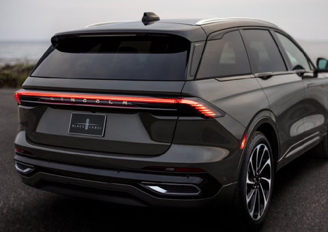The rear of a 2024 Lincoln Black Label Nautilus® SUV displays full LED rear lighting. | Ed Morse Lincoln in Muscatine IA